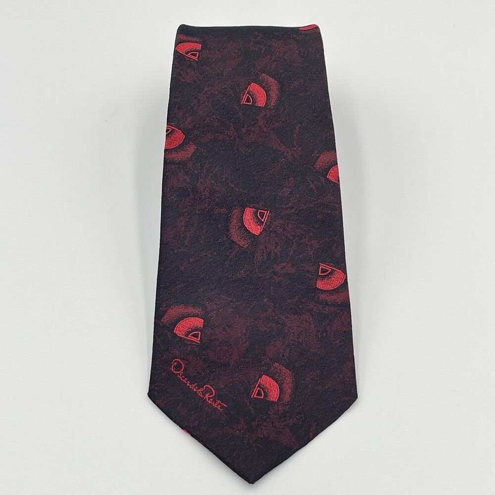 Oscar De La Renta Vintage Red Fan Neck Tie Peacock Pattern Silk Blend 57"